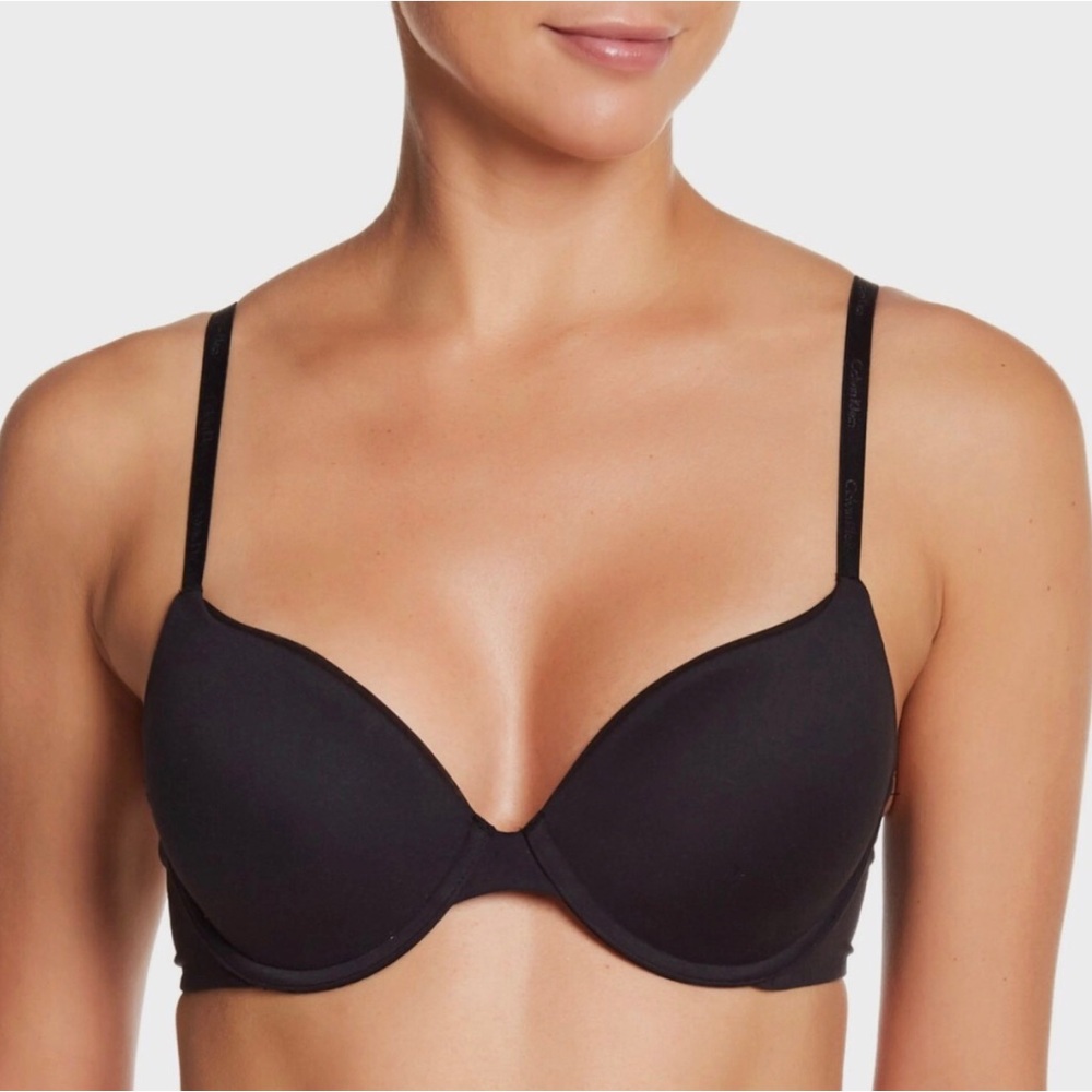 Calvin Klein Bra Lined Full Coverage Bra size 32D $42